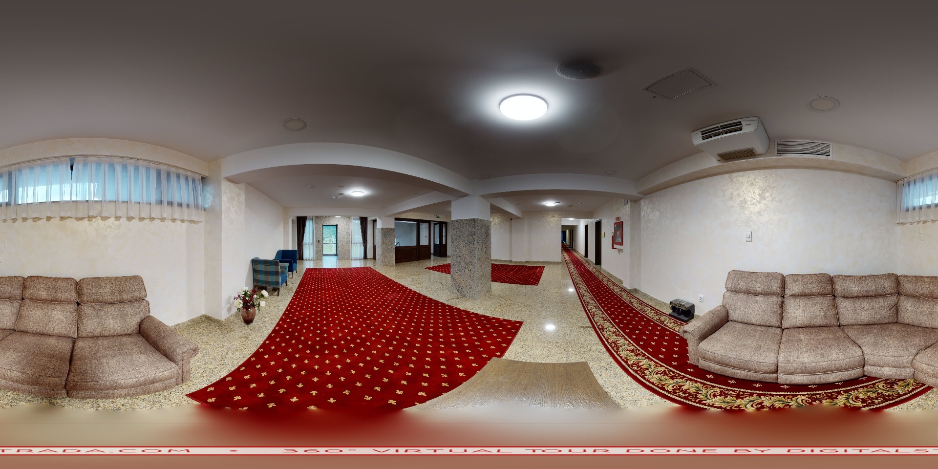 Imagine panoramică 360° din lobby-ul Club Bucovina