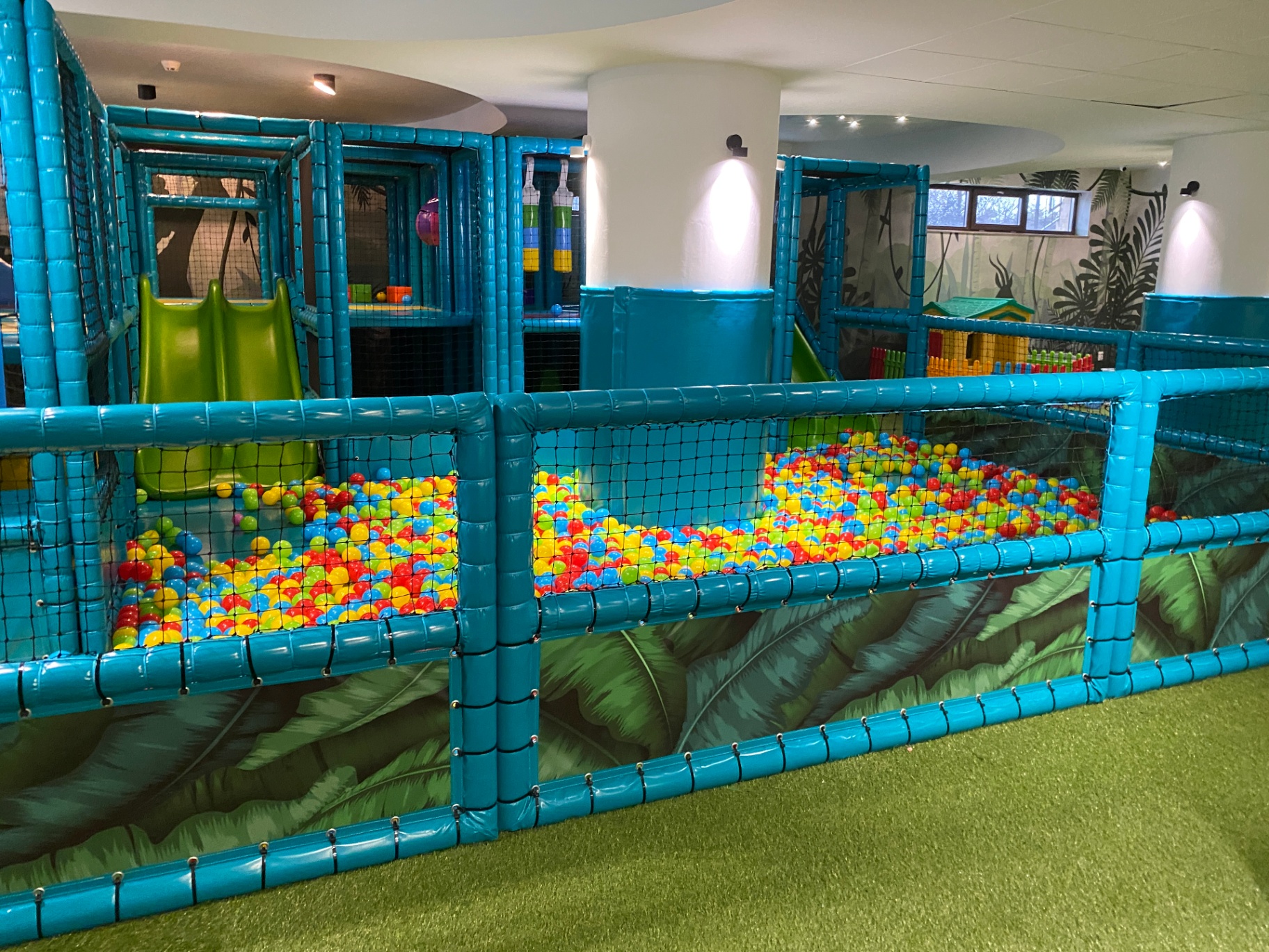 Structură soft-play în locul de joacă